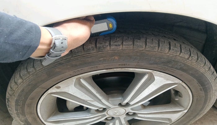 2018 Hyundai Verna 1.6 VTVT SX O, Petrol, Manual, 73,336 km, tyre