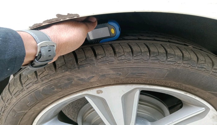 2018 Hyundai Verna 1.6 VTVT SX O, Petrol, Manual, 73,336 km, tyre