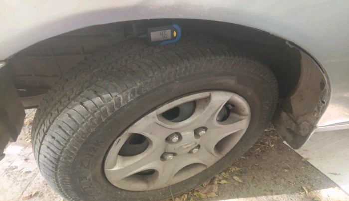 2006 Hyundai Accent CRDI, Diesel, Manual, 1,41,301 km, tyre