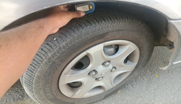 2006 Hyundai Accent CRDI, Diesel, Manual, 1,41,301 km, tyre