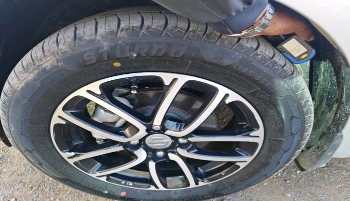 2024 Maruti Swift ZXI CNG, CNG, Manual, 25,000 km, tyre