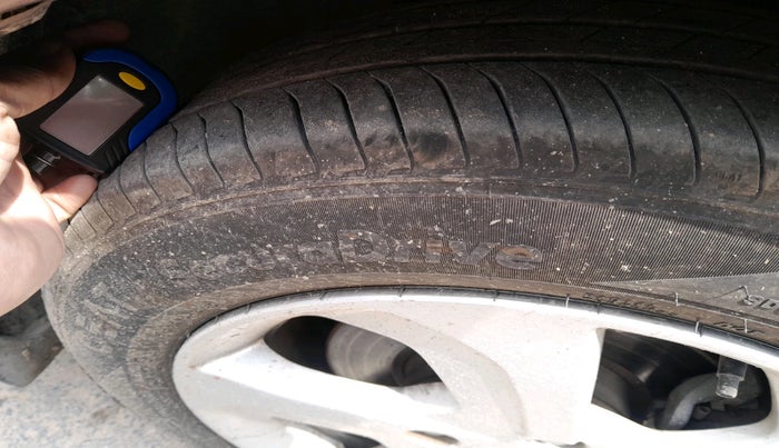 2014 Honda City 1.5L I-VTEC VX, Petrol, Manual, 1,30,771 km, tyre