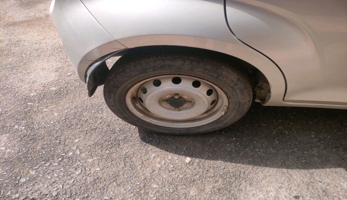 2017 Maruti IGNIS SIGMA 1.2, Petrol, Manual, 50,349 km, tyre