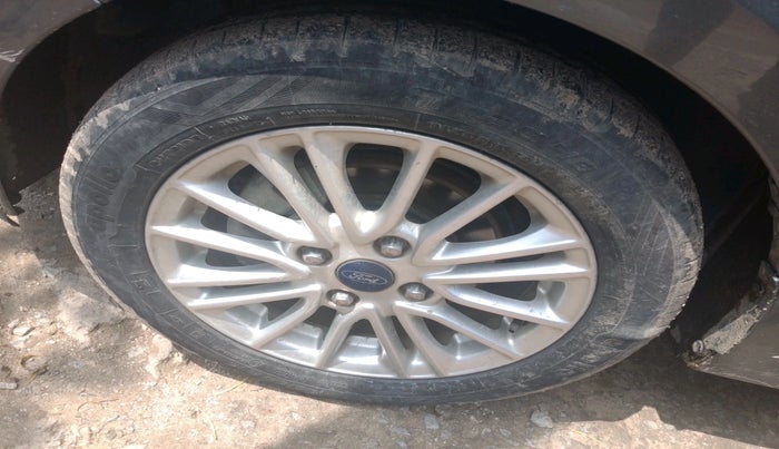 2018 Ford Figo Aspire TITANIUM 1.2 PETROL, Petrol, Manual, 93,074 km, tyre