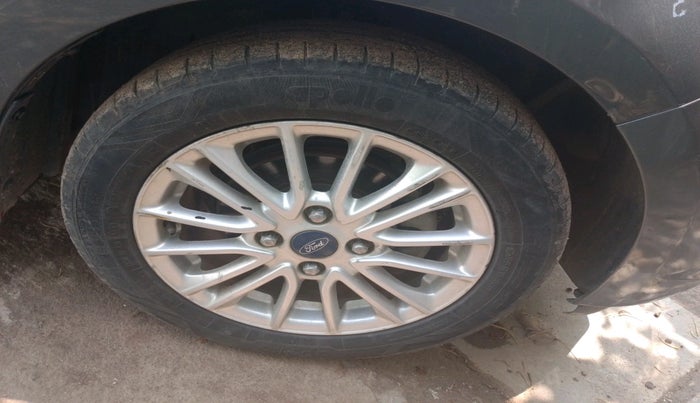 2018 Ford Figo Aspire TITANIUM 1.2 PETROL, Petrol, Manual, 93,074 km, tyre