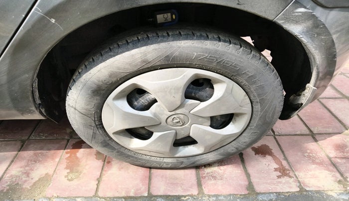 2023 Tata TIAGO EV XT LONG RANGE, Electric, Automatic, 69,798 km, tyre