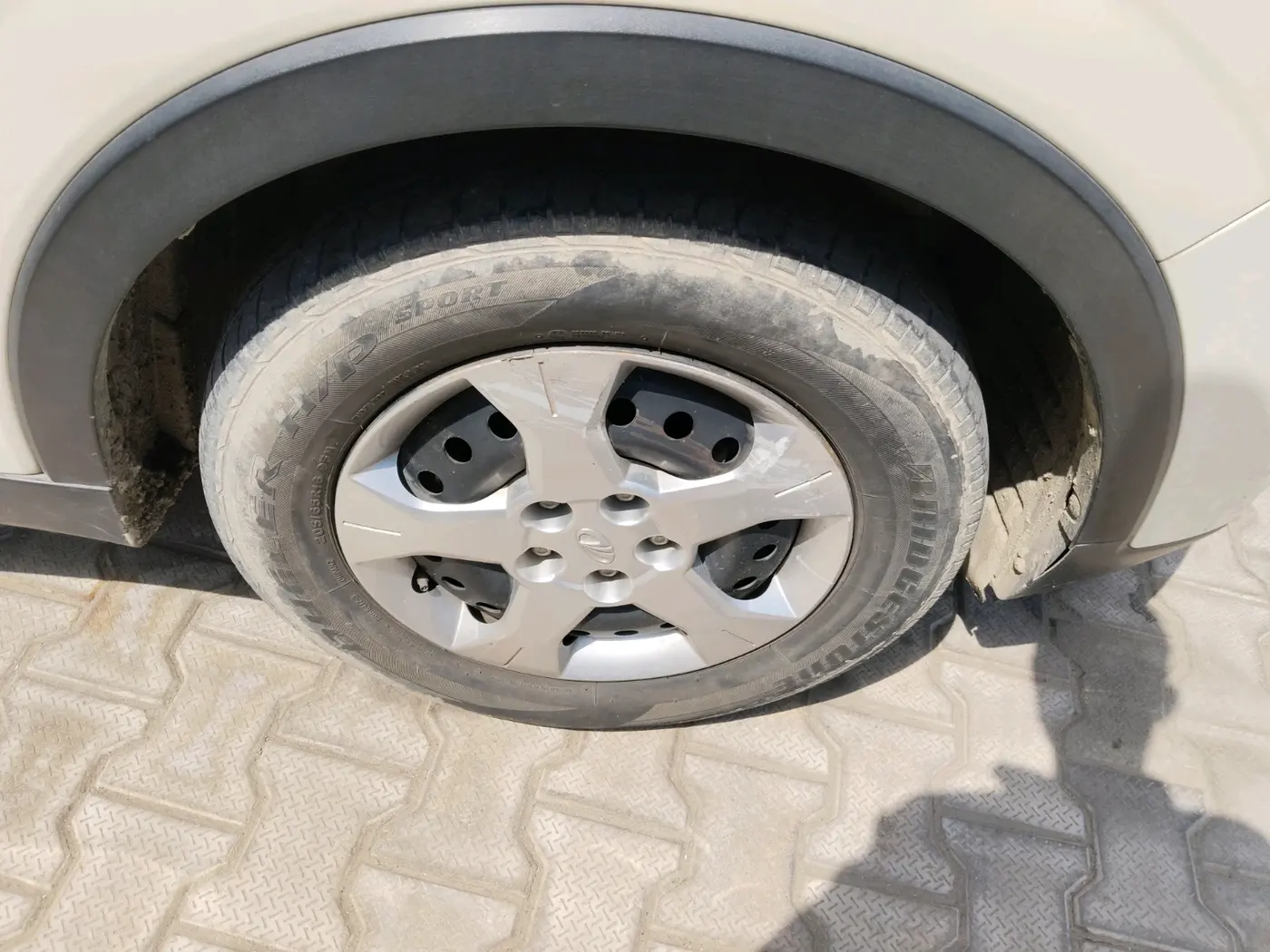 2021 Mahindra XUV300 W6 1.5 DIESEL AMT, Diesel, Automatic, 64,758 km, tyre