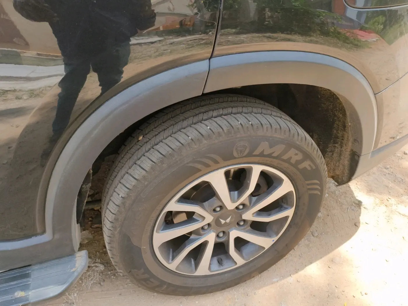 2023 Mahindra SCORPIO-N Z8 L DIESEL AT 4WD 7 STR, Diesel, Automatic, 1,42,168 km, tyre