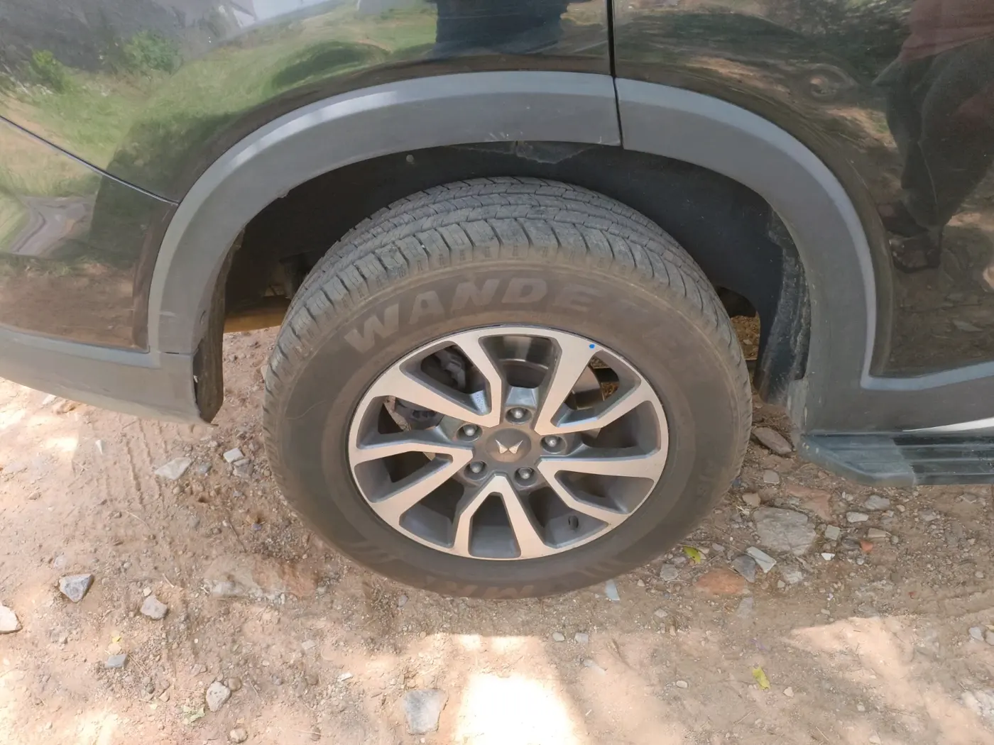 2023 Mahindra SCORPIO-N Z8 L DIESEL AT 4WD 7 STR, Diesel, Automatic, 1,42,168 km, tyre