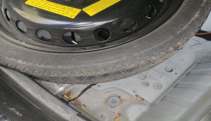 2012 Audi A6 2.0 TDI PREMIUM, Diesel, Automatic, 1,33,835 km, tyre