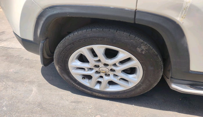 2018 Jeep Compass LIMITED (O) 2.0 DIESEL, Diesel, Manual, 80,395 km, tyre