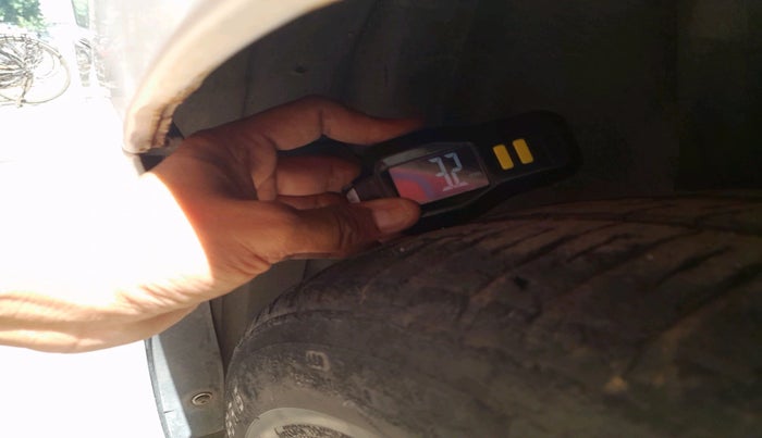 2013 Honda City 1.5L I-VTEC S MT, Petrol, Manual, 1,31,383 km, tyre