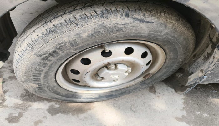 2015 Hyundai i10 MAGNA 1.1, Petrol, Manual, 34,542 km, tyre