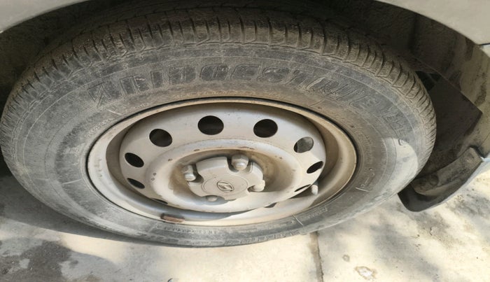 2015 Hyundai i10 MAGNA 1.1, Petrol, Manual, 34,542 km, tyre