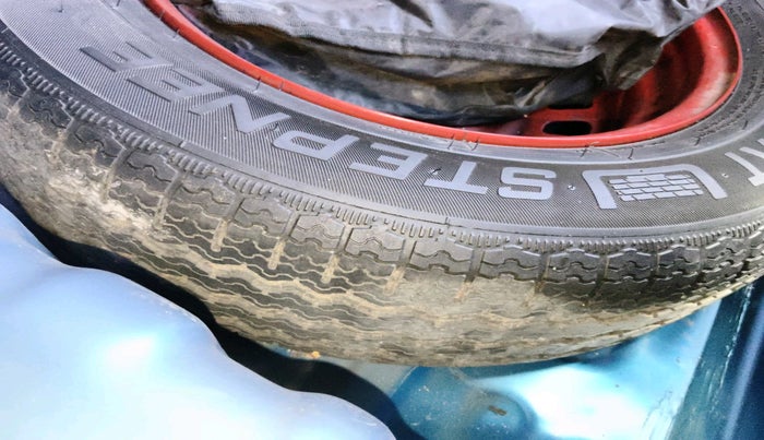 2021 Renault Kiger RXT AMT DUAL TONE, Petrol, Automatic, 23,129 km, tyre