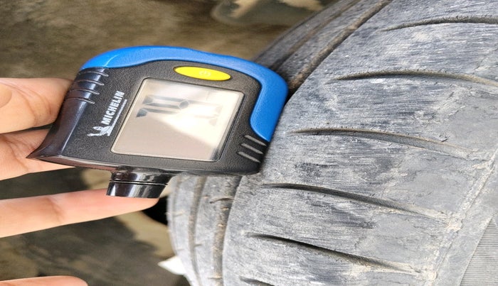 2011 Hyundai Santro Xing GL PLUS, CNG, Manual, 1,82,644 km, tyre