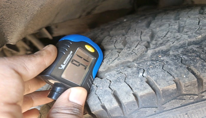 2016 Renault Duster 85 PS RXE DIESEL, Diesel, Manual, 1,40,718 km, tyre