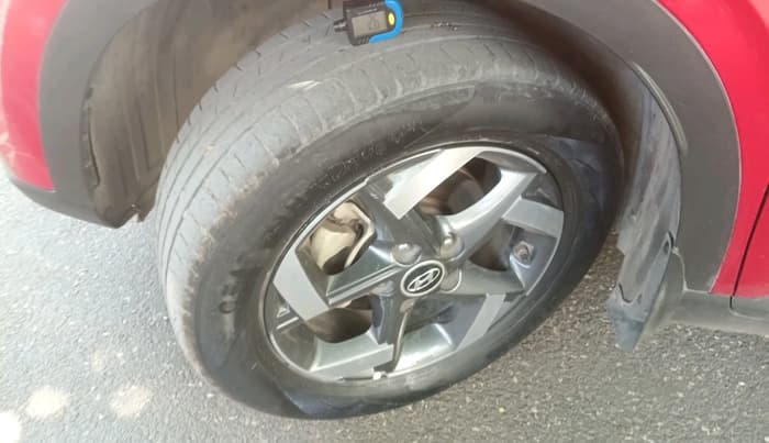 2020 Hyundai VENUE SX PLUS 1.0 TURBO DCT, Petrol, Automatic, 40,323 km, tyre