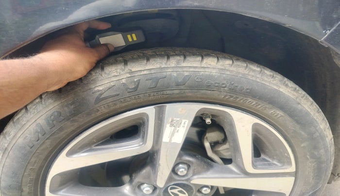 2023 Hyundai AURA SX 1.2, Petrol, Manual, 27,151 km, tyre