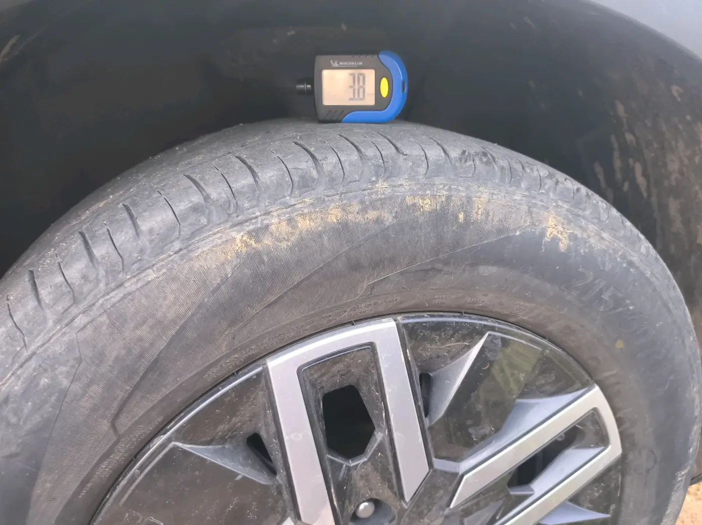 2021 Hyundai VENUE SX 1.0 TURBO, Petrol, Manual, 90,000 km, tyre