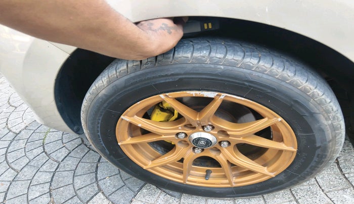 2021 Hyundai NEW SANTRO SPORTZ EXECUTIVE MT CNG, CNG, Manual, 1,05,859 km, tyre