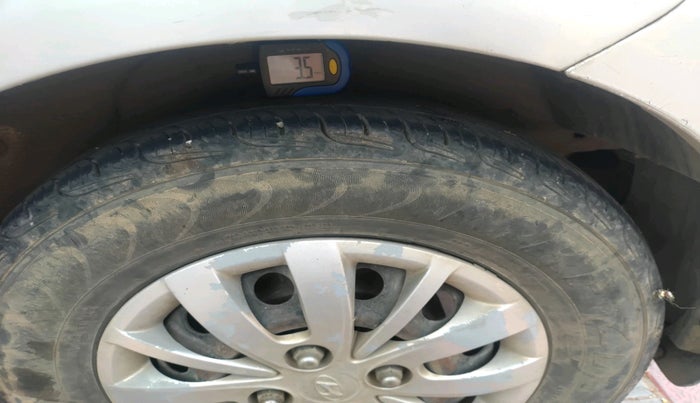 2013 Hyundai i10 SPORTZ 1.2, Petrol, Manual, 77,769 km, tyre