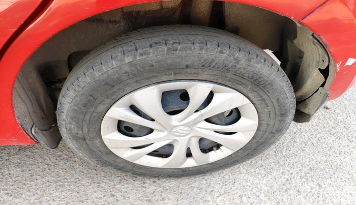 2022 Maruti Swift VXI, Petrol, Manual, 1,00,749 km, tyre