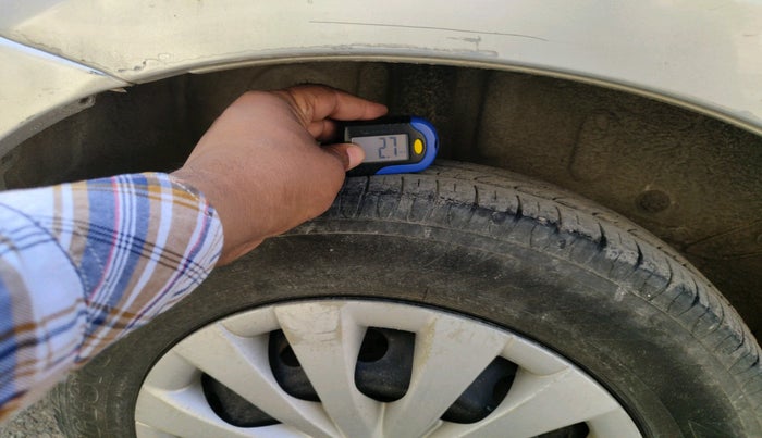 2011 Toyota Etios G, Petrol, Manual, 45,237 km, tyre