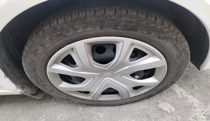 2024 Tata ALTROZ XM PLUS SUNROOF CNG, CNG, Manual, 11,171 km, tyre