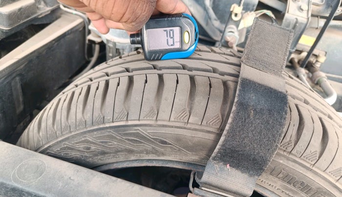 2017 Mahindra E20 Plus P6, Electric, Automatic, 47,097 km, tyre