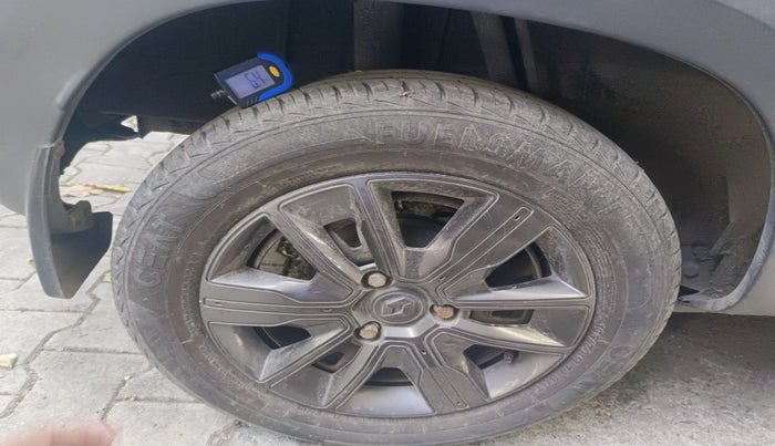 2019 Renault Kwid CLIMBER 1.0 AMT (O), Petrol, Automatic, 11,086 km, tyre