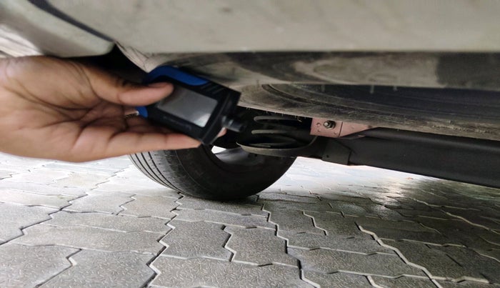 2021 Tata Harrier XZA PLUS 2.0L DUAL TONE, Diesel, Automatic, 57,385 km, tyre