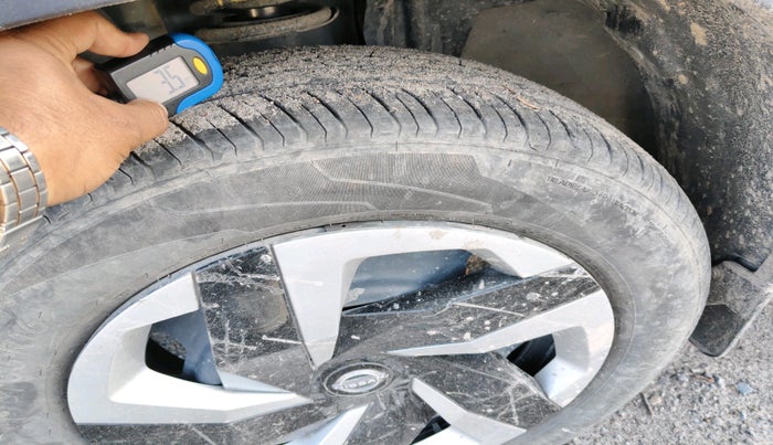 2024 Nissan MAGNITE XL, Petrol, Manual, 21,860 km, tyre