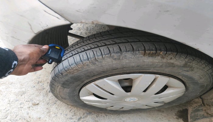 2012 Hyundai Eon D-LITE+, Petrol, Manual, 45,768 km, tyre