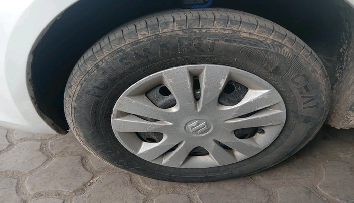 2014 Maruti Swift Dzire VDI, Diesel, Manual, 2,56,122 km, tyre