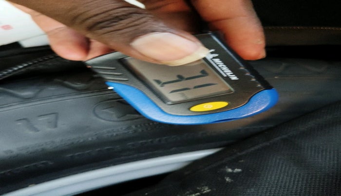 2014 BMW 3 Series 320D SPORTLINE, Diesel, Automatic, 50,392 km, tyre