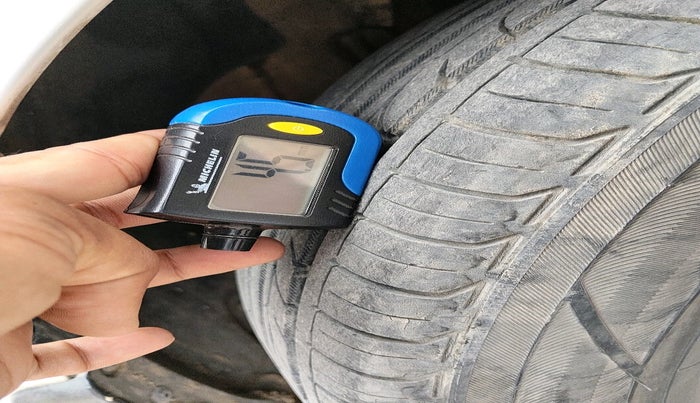 2015 Volkswagen Polo GT TSI AT, Petrol, Automatic, 51,471 km, tyre