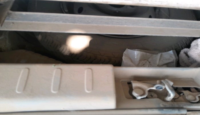 2012 Maruti Alto 800 LXI, Petrol, Manual, 1,34,910 km, tyre