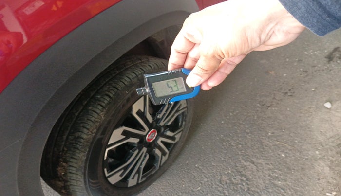 2022 Renault Kiger RXZ TURBO CVT, Petrol, Automatic, 9,974 km, tyre