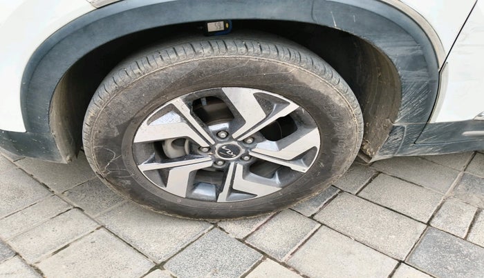 2021 KIA SONET HTX 1.0 IMT, Petrol, Manual, 62,694 km, tyre