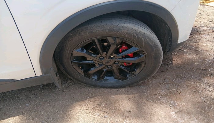 2020 Mahindra XUV300 W8 (O) 1.5 DIESEL, Diesel, Manual, 77,631 km, tyre