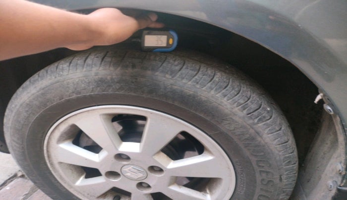 2007 Maruti Swift ZXI 1.3, Petrol, Manual, 75,380 km, tyre