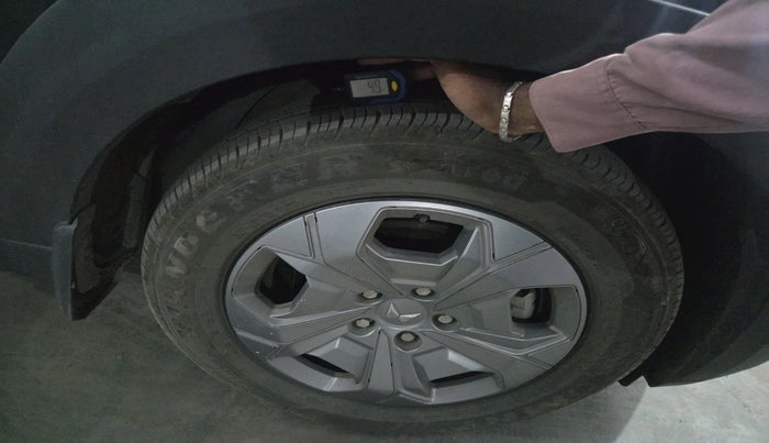 2024 Mahindra XUV 3XO MX3 Pro 1.2 L TCMPFi, Petrol, Manual, 21,580 km, tyre