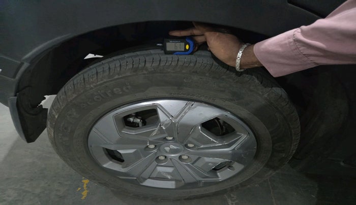 2024 Mahindra XUV 3XO MX3 Pro 1.2 L TCMPFi, Petrol, Manual, 21,580 km, tyre