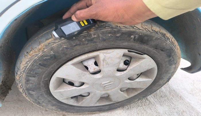 2022 Maruti Eeco 7 STR STD 1.2, Petrol, Manual, 53,047 km, tyre