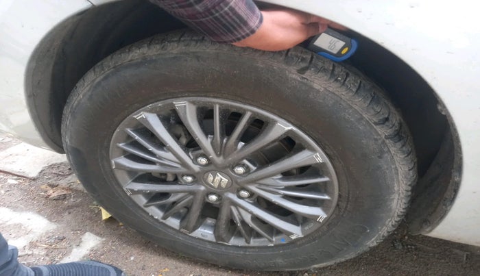 2019 Maruti Ertiga ZXI+ SHVS, Petrol, Manual, 74,200 km, tyre