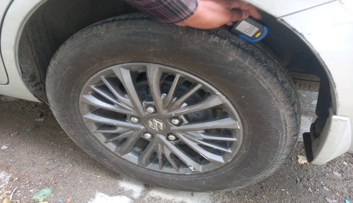 2019 Maruti Ertiga ZXI+ SHVS, Petrol, Manual, 74,200 km, tyre