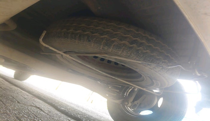 2019 Renault TRIBER RXZ, Petrol, Manual, 38,277 km, tyre