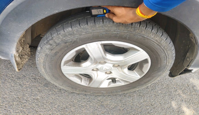 2019 Renault TRIBER RXZ, Petrol, Manual, 38,277 km, tyre