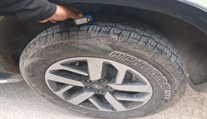 2020 Tata Harrier XZA PLUS 2.0L, Diesel, Automatic, 88,049 km, tyre